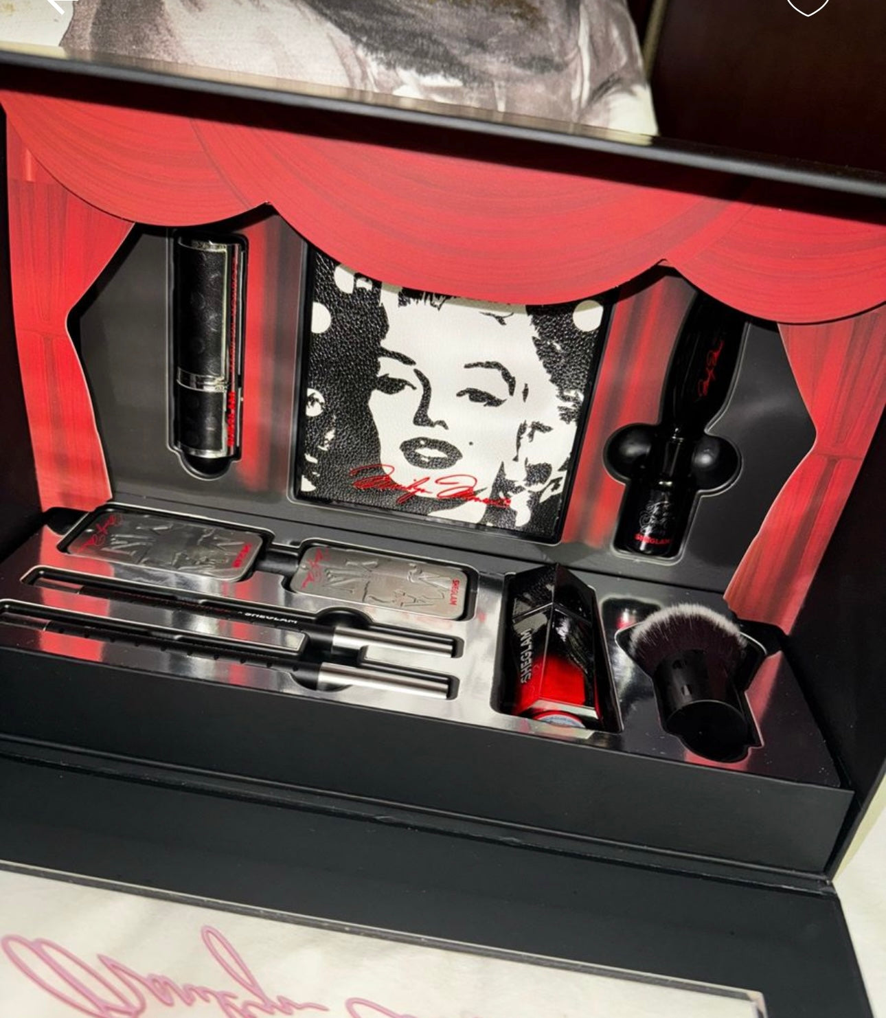 SHEGLAM Marilyn Monroe Make-Up Set