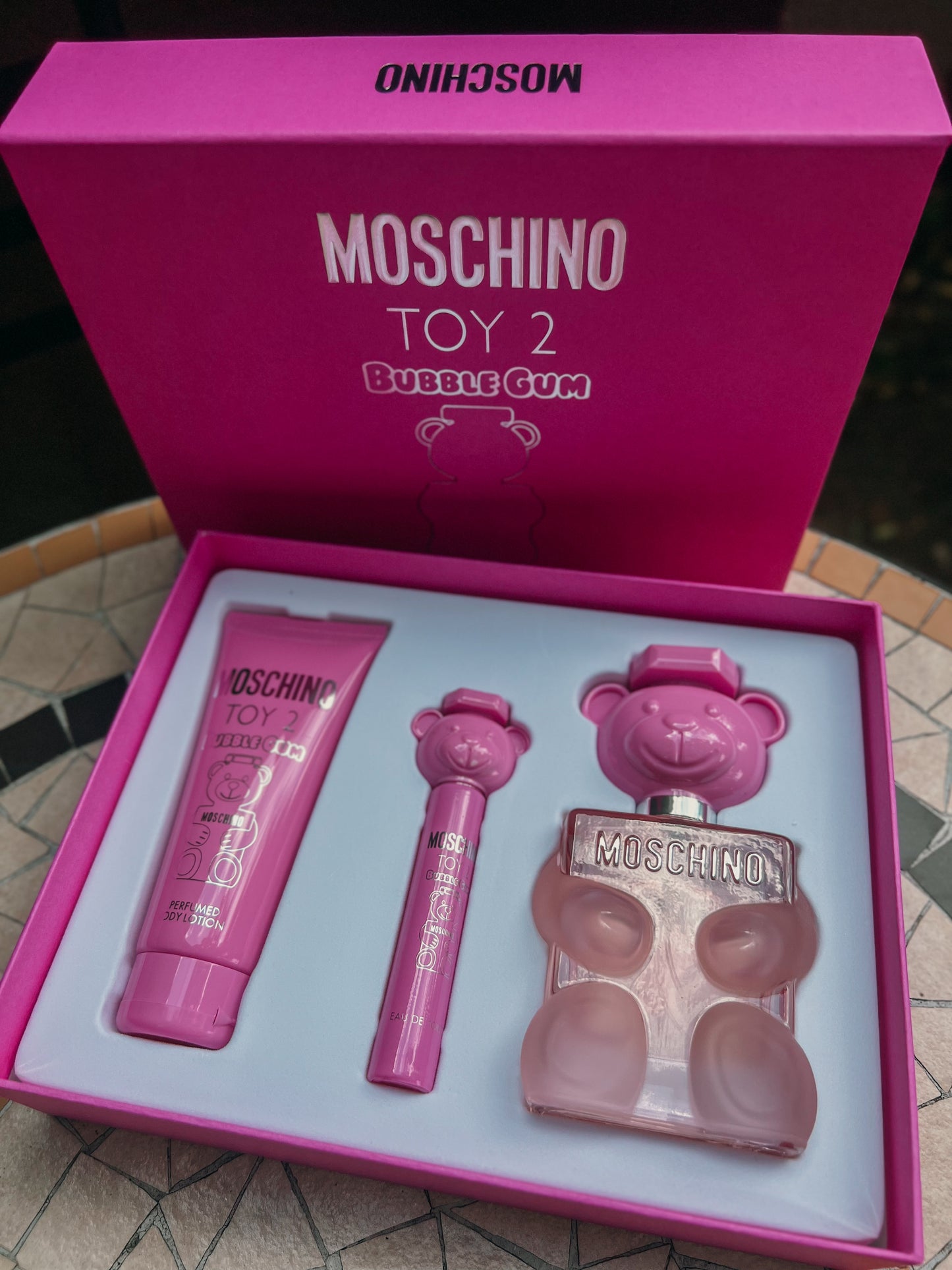 Moschino TOY 2 Set Bubblegum (Gift Set)
