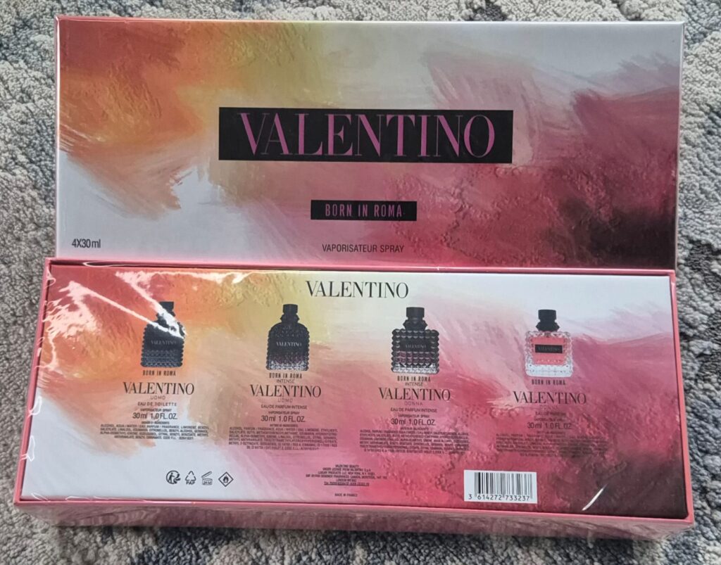 Valentino Born In Roma Uomo/Donna Set (4x30ml) (Unisex Gift Set)