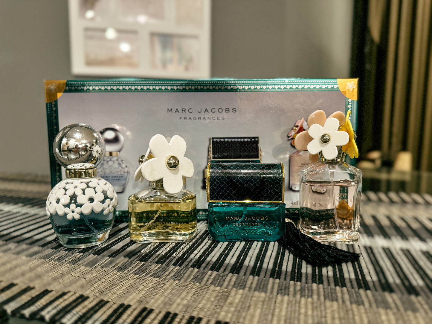 Marc Jacobs Daisy/Decadence Set (4 x 30ml) (Gift Set)