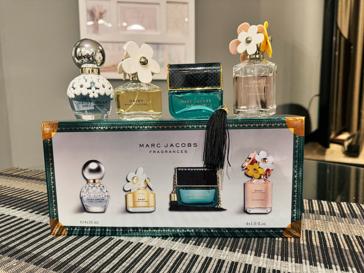 Marc Jacobs Daisy/Decadence Set (4 x 30ml) (Gift Set)