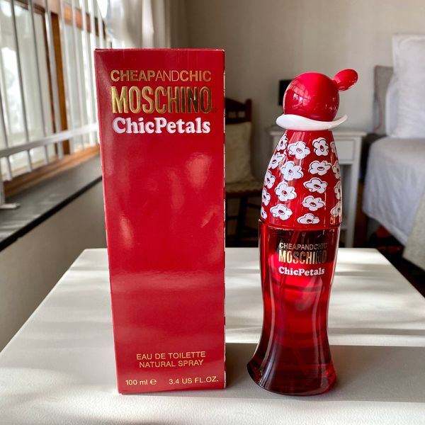 MOSCHINO CHEAP AND CHICK  CHICPETALS EDT 100ML (In Stock)